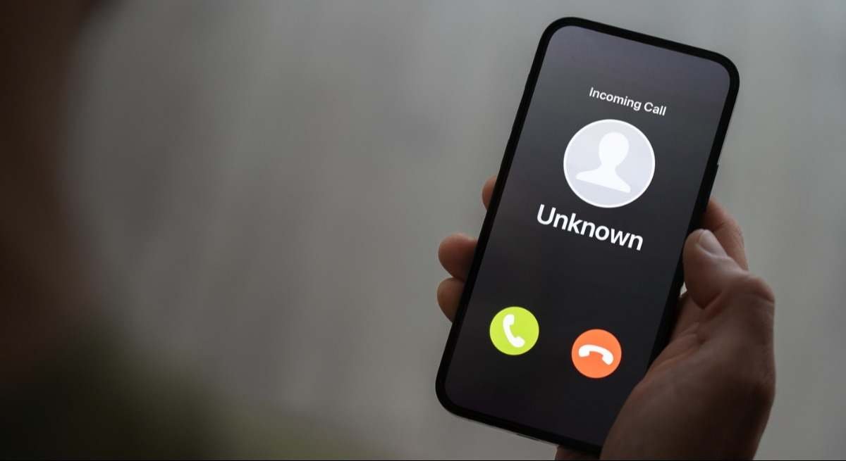 Muži poznajú používateľov, ktorí používajú čerstvé, ak sú scam telefón: „Snažia sa urobiť osobu na webovej stránke dlho