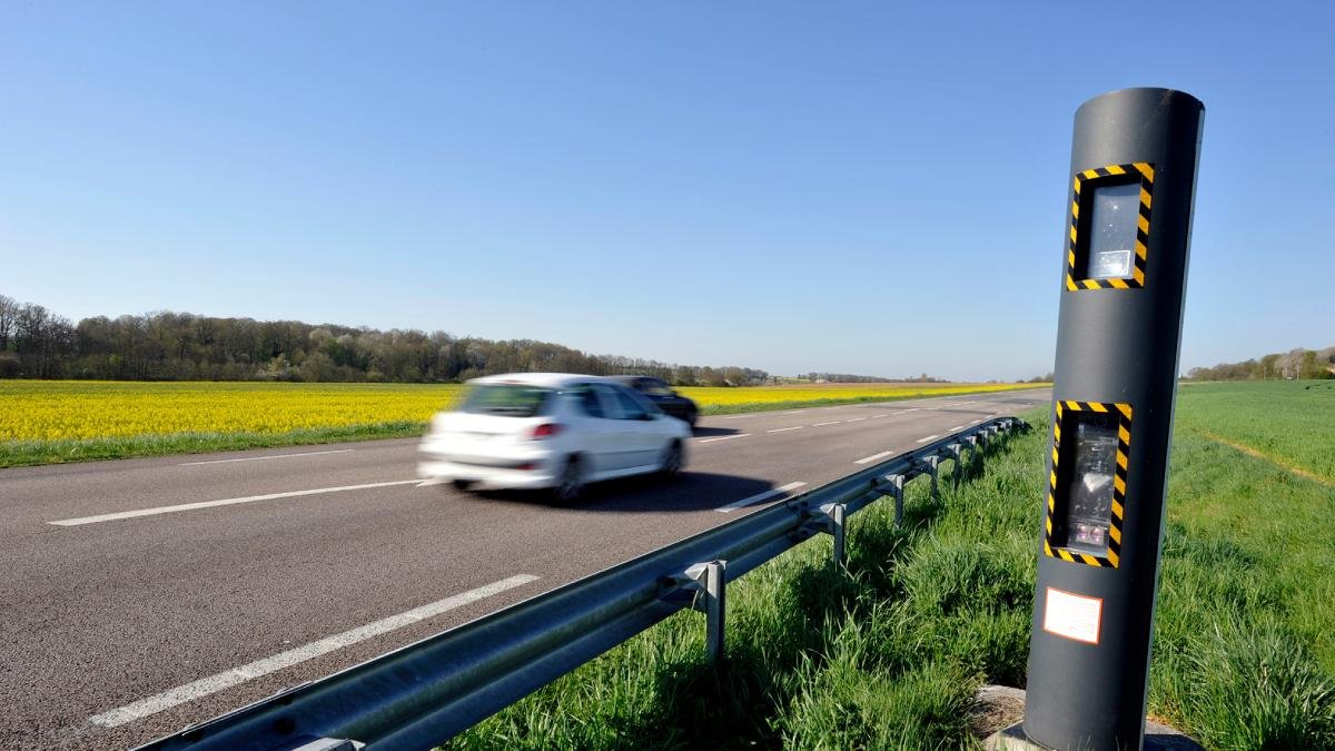 RADARS: Vďaka tomuto neuveriteľnému tipu je autá neviditeľné a ohrozuje celú bezpečnosť na cestách